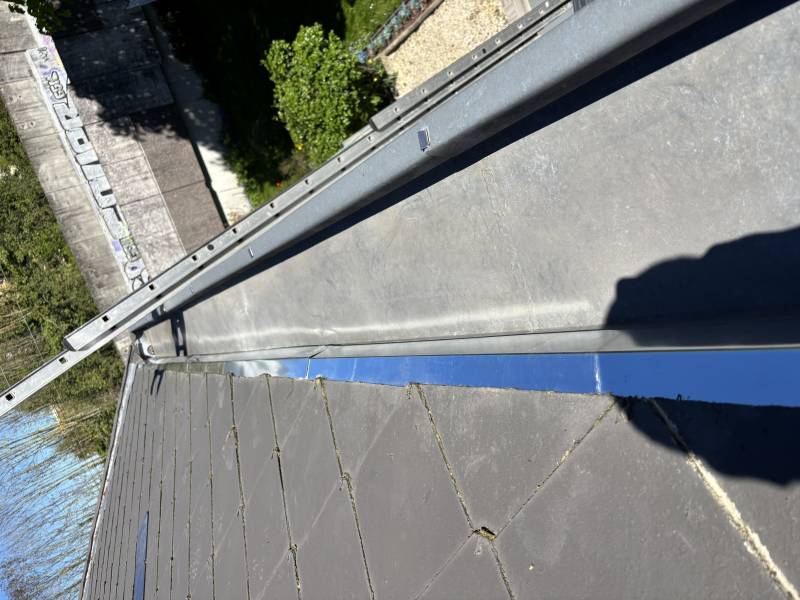 Devis rénovation de chêneau à Lille : Remplacement et pose de rives en zinc sur mesure